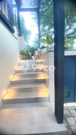 Ready to Use! Premium House LT 180m2 Desain Modern di BSD City Ready to Use! Premium House LT 180m2 Desain Modern di BSD City