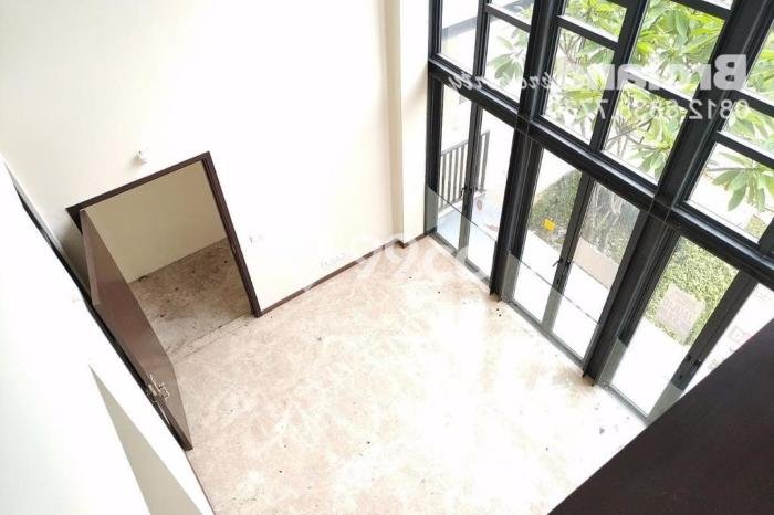 Dijual Rumah Mewah Megah Dengan View Cantik di BSD City, Tangerang Dijual Rumah Mewah Megah Dengan View Cantik di BSD City, Tangerang