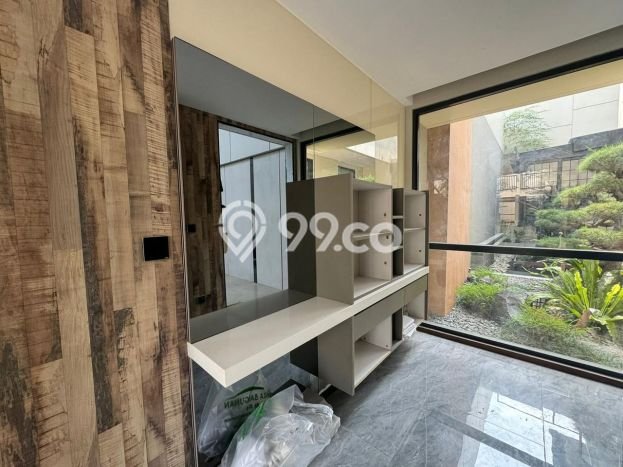 Rumah Luxury Modern Siap Huni di BSD City Tangerang Rumah Luxury Modern Siap Huni di BSD City Tangerang