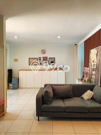 For Sale! Luxury House LT 162m2 Desain Elegan di BSD City For Sale! Luxury House LT 162m2 Desain Elegan di BSD City