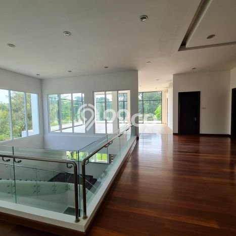 Ready to Use! Luxury House LT 1006m2 Desain Modern di Gading Serpong Ready to Use! Luxury House LT 1006m2 Desain Modern di Gading Serpong