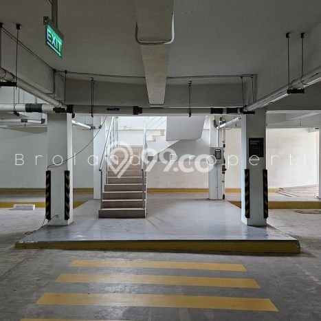 Ruko Strategis Kawasan , Luas 650m2m², Pusat Komersial, Dekat Tangerang, Tangerang Ruko Strategis Kawasan , Luas 650m2m², Pusat Komersial, Dekat Tangerang, Tangerang