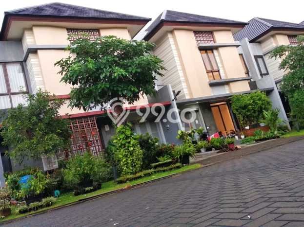 Ready to Use! Luxury House LT 135m2 Desain Modern di BSD City Ready to Use! Luxury House LT 135m2 Desain Modern di BSD City