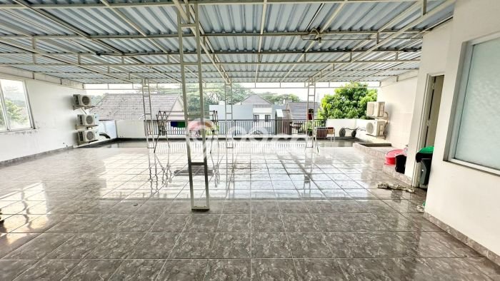 Hunian Mewah LB 310m2 Siap Pakai Desain Elegan di BSD City, Tangerang Hunian Mewah LB 310m2 Siap Pakai Desain Elegan di BSD City, Tangerang