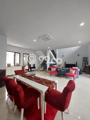 Ready to Use! Luxury House LT 190m2 Desain Elegan di BSD City Ready to Use! Luxury House LT 190m2 Desain Elegan di BSD City