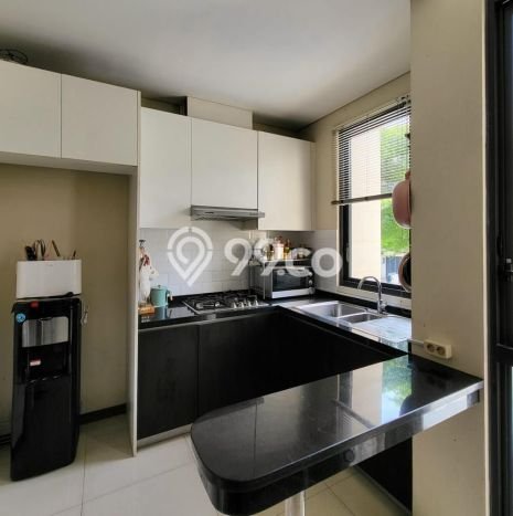 For Sale! Luxury House LT 220m2 Desain Elegan di BSD City For Sale! Luxury House LT 220m2 Desain Elegan di BSD City