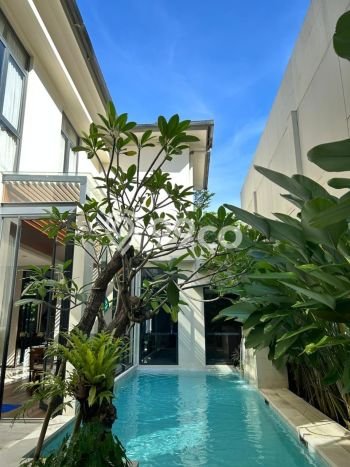 Rumah Luxury Modern Tanpa Renovasi di BSD City Tangerang Rumah Luxury Modern Tanpa Renovasi di BSD City Tangerang