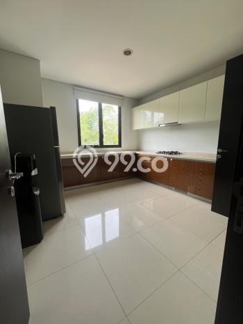 Hunian Minimalis dengan LT 336m2 & LB 418m2 Dikontrakkan di BSD City Hunian Minimalis dengan LT 336m2 & LB 418m2 Dikontrakkan di BSD City