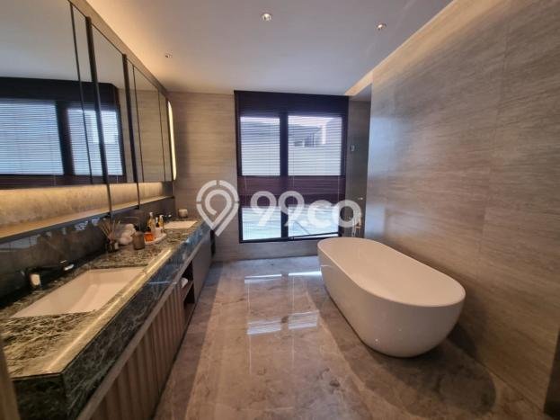 Rumah Elit Modern Siap Huni di BSD City Tangerang Rumah Elit Modern Siap Huni di BSD City Tangerang