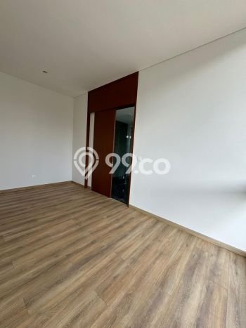 Dijual Rumah Luas Elegan Dengan View Cantik di BSD City, Tangerang Dijual Rumah Luas Elegan Dengan View Cantik di BSD City, Tangerang