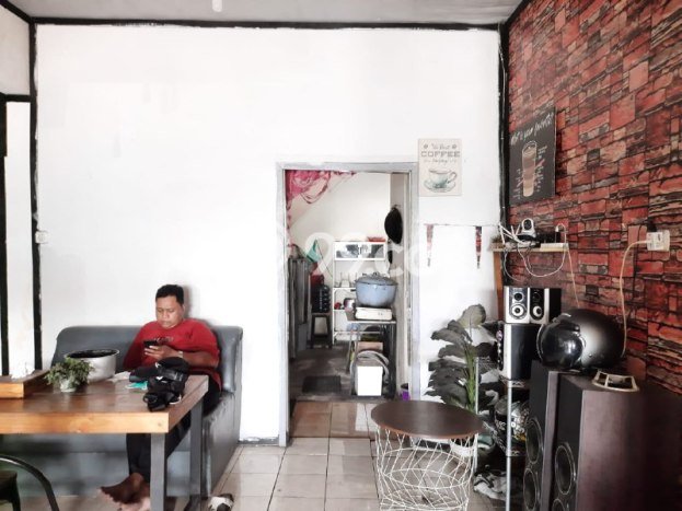SEWA TERJANGKAU! Ruko Kawasan Gununganyar, Luas 145m², Lokasi Komersial SEWA TERJANGKAU! Ruko Kawasan Gununganyar, Luas 145m², Lokasi Komersial