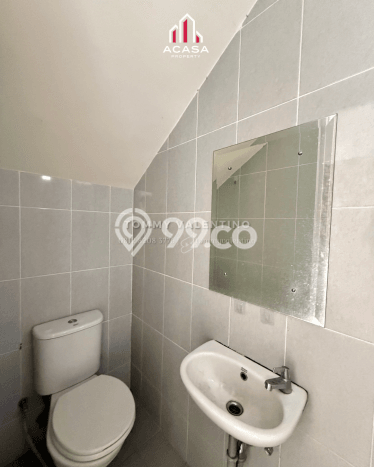 Jual Rumah Eksklusif 2 KT di Gading Serpong, Tangerang Jual Rumah Eksklusif 2 KT di Gading Serpong, Tangerang