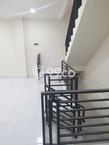 Unit Ruko Dijual di Tanah Abang Jakarta Pusat 208m2 Unit Ruko Dijual di Tanah Abang Jakarta Pusat 208m2