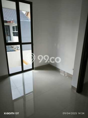 HUNIAN IMPIAN! Rumah area Cakung, 2 KT, Free Banjir, LT 102m² LB 69m² HUNIAN IMPIAN! Rumah area Cakung, 2 KT, Free Banjir, LT 102m² LB 69m²