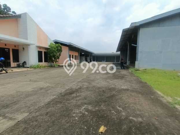 Unit Gudang Paling Strategis di Cikarang Barat Bekasi dengan LB 5000m2 Unit Gudang Paling Strategis di Cikarang Barat Bekasi dengan LB 5000m2