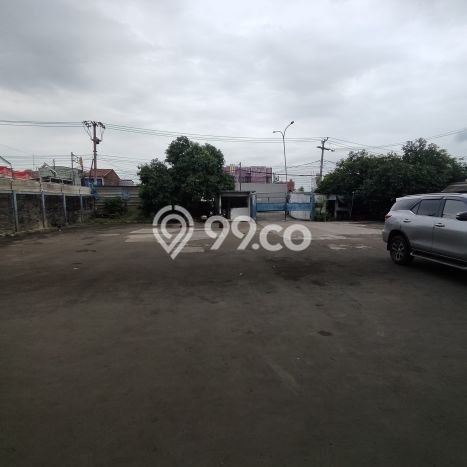 Unit Gudang Disewakan di Cikarang di Area Ramai & Strategis Unit Gudang Disewakan di Cikarang di Area Ramai & Strategis