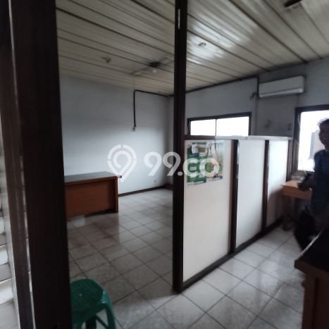 Unit Gudang Disewakan di Cikarang di Area Ramai & Strategis Unit Gudang Disewakan di Cikarang di Area Ramai & Strategis
