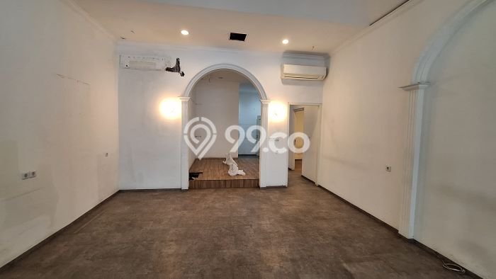 Ruko Disewakan di Kawasan Ramai Kebayoran Baru, Jakarta Selatan Ruko Disewakan di Kawasan Ramai Kebayoran Baru, Jakarta Selatan