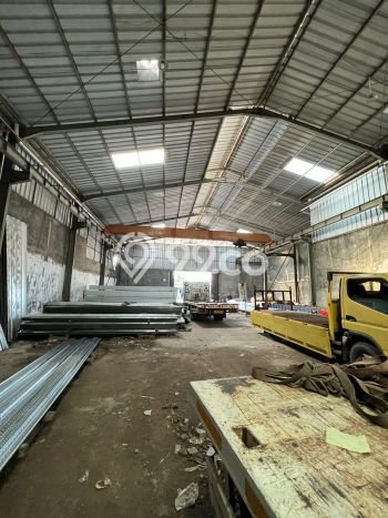 Area Ramai! Gudang Dijual di Tarumajaya untuk Bisnis Luas Bangunan 1200m2 Area Ramai! Gudang Dijual di Tarumajaya untuk Bisnis Luas Bangunan 1200m2