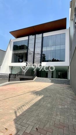 Area Ramai! Ruko Dijual di Duren Sawit untuk Bisnis Luas Bangunan 1600m2 Area Ramai! Ruko Dijual di Duren Sawit untuk Bisnis Luas Bangunan 1600m2