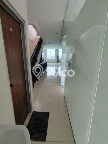 Disewakan Ruko komersial di Kelapa Gading luas bangunan 360m2 Disewakan Ruko komersial di Kelapa Gading luas bangunan 360m2