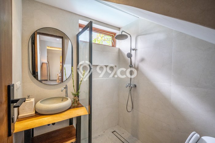 Vila Kawasan , Luas 210m2m², Dekat Mudah Pusat Kota Vila Kawasan , Luas 210m2m², Dekat Mudah Pusat Kota