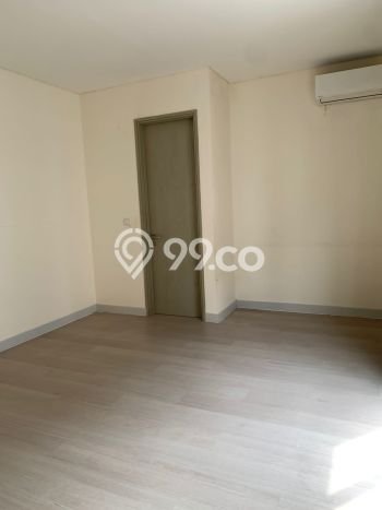 Lokasi strategis! Rumah siap pakai disewakan di Cakung LB 153m2 Lokasi strategis! Rumah siap pakai disewakan di Cakung LB 153m2