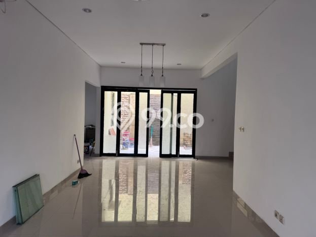 Dijual Rumah Premium dengan Fasilitas Sekitar Lengkap di Cakung, Jakarta Timur Dijual Rumah Premium dengan Fasilitas Sekitar Lengkap di Cakung, Jakarta Timur