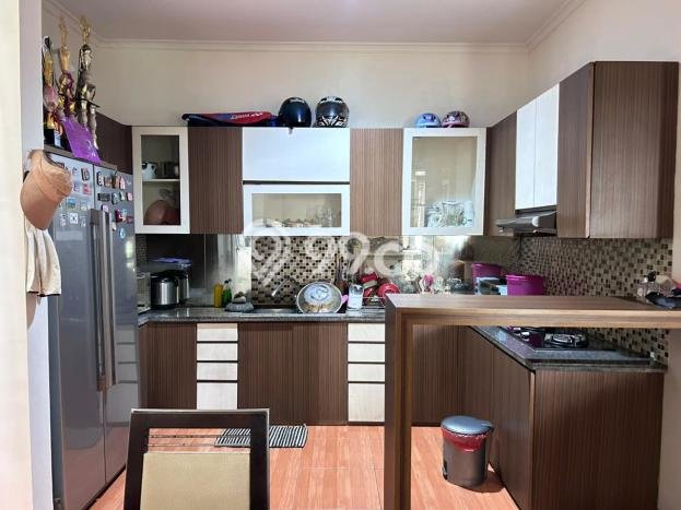 Dijual Rumah Premium dengan Fasilitas Sekitar Komplit di Cakung, Jakarta Timur Dijual Rumah Premium dengan Fasilitas Sekitar Komplit di Cakung, Jakarta Timur