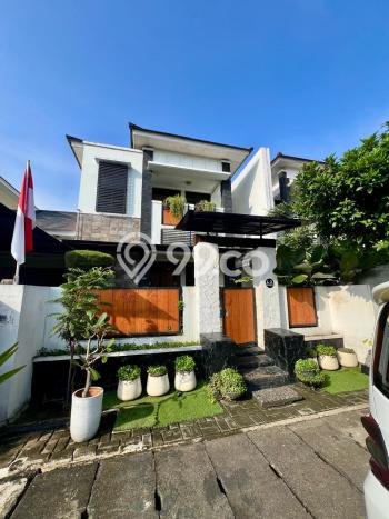 Dijual Rumah Mewah Elegan Dengan View Cantik di Bekasi Kota, Bekasi Dijual Rumah Mewah Elegan Dengan View Cantik di Bekasi Kota, Bekasi