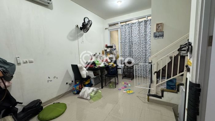 Dijual Hunian Rumah Terawat 3 Kamar di Jababeka, Bekasi Dijual Hunian Rumah Terawat 3 Kamar di Jababeka, Bekasi