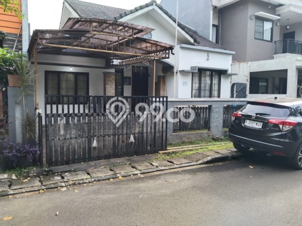 For Sale Hunian Rumah Terawat 5 Kamar di Jati Asih, Bekasi For Sale Hunian Rumah Terawat 5 Kamar di Jati Asih, Bekasi