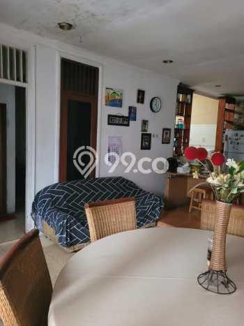 Hunian Strategis 4 KT LB 158m2 Kondisi Bagus di Jatimurni Hunian Strategis 4 KT LB 158m2 Kondisi Bagus di Jatimurni