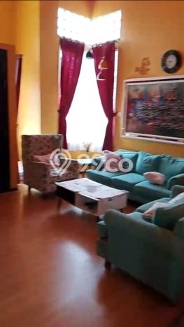 Rumah Menguntungkan di Samarinda Ilir, Dekat Kawasan Bisnis, Samarinda - 5 Kamar Tidur Rumah Menguntungkan di Samarinda Ilir, Dekat Kawasan Bisnis, Samarinda - 5 Kamar Tidur