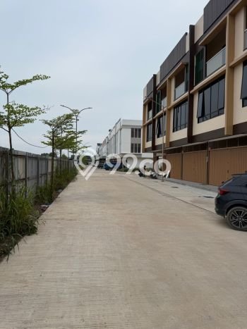 Ruko Area Premium Kawasan Batam Centre, Luas 240m², Disewakan, Area Komersial Ruko Area Premium Kawasan Batam Centre, Luas 240m², Disewakan, Area Komersial