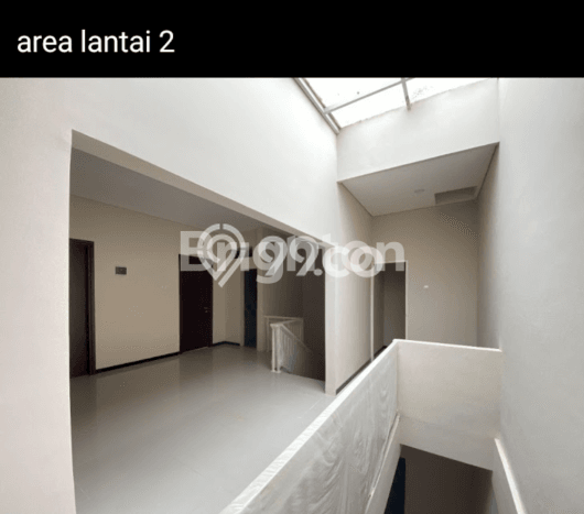 Dijual Rumah Premium dengan Fasilitas Sekitar Lengkap di Rungkut, Surabaya Dijual Rumah Premium dengan Fasilitas Sekitar Lengkap di Rungkut, Surabaya