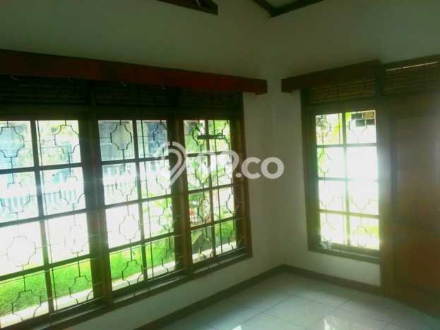 Rumah Modern 4 Kamar LT 200m2 di Gunung Batu Rumah Modern 4 Kamar LT 200m2 di Gunung Batu