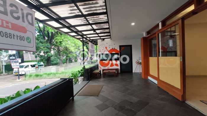 Disewakan! Rumah 3 Kamar Tidur &
2 Kamar Mandi di Dago, Bandung Disewakan! Rumah 3 Kamar Tidur &
2 Kamar Mandi di Dago, Bandung