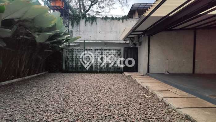 Disewakan! Rumah 3 Kamar Tidur &
2 Kamar Mandi di Dago, Bandung Disewakan! Rumah 3 Kamar Tidur &
2 Kamar Mandi di Dago, Bandung