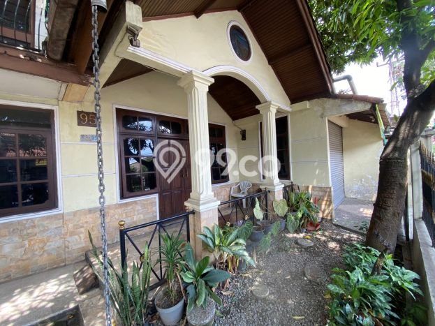 Siap Huni Rumah Mewah 7 Kamar di Mandalajati Dekat ke Mana Saja Siap Huni Rumah Mewah 7 Kamar di Mandalajati Dekat ke Mana Saja