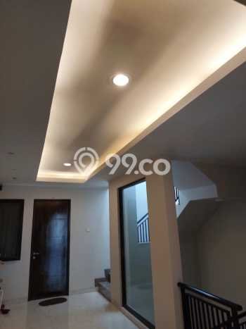 Rumah Elit Modern Tanpa Renovasi di Green Lake City Jakarta Barat Rumah Elit Modern Tanpa Renovasi di Green Lake City Jakarta Barat