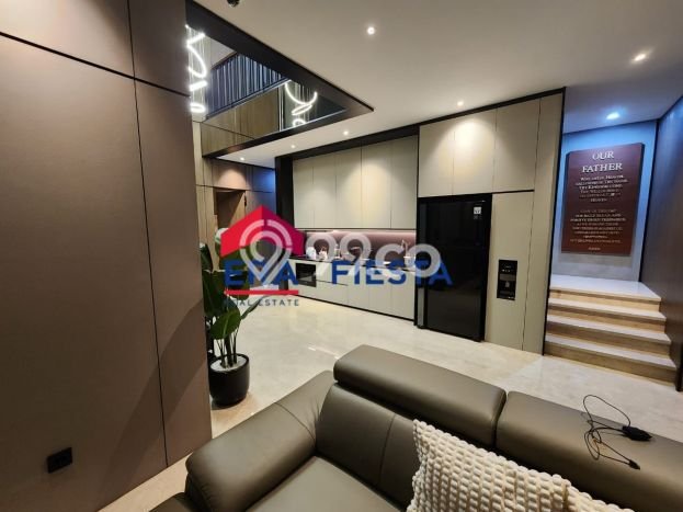 Dijual Rumah Premium dengan Fasilitas Sekitar Komplit di BSD City, Tangerang Dijual Rumah Premium dengan Fasilitas Sekitar Komplit di BSD City, Tangerang