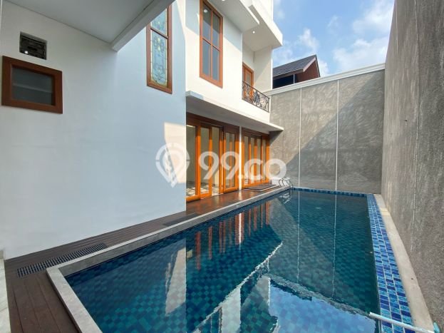 Siap Huni Rumah Mewah 4 Kamar di BSD Puspita Loka Dekat ke Mana Pun Siap Huni Rumah Mewah 4 Kamar di BSD Puspita Loka Dekat ke Mana Pun