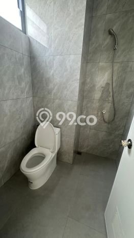 AREA KOMERSIAL! Ruko Kawasan BSD, Luas 205m², Posisi Strategis AREA KOMERSIAL! Ruko Kawasan BSD, Luas 205m², Posisi Strategis
