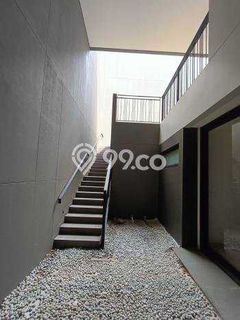 Dijual Rumah Premium dengan Fasilitas Sekitar Lengkap di BSD City, Tangerang Dijual Rumah Premium dengan Fasilitas Sekitar Lengkap di BSD City, Tangerang