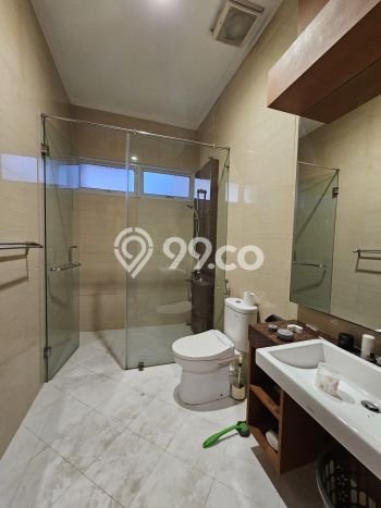 Dijual Rumah Premium dengan Fasilitas Sekitar Komplit di Alam Sutera, Tangerang Dijual Rumah Premium dengan Fasilitas Sekitar Komplit di Alam Sutera, Tangerang