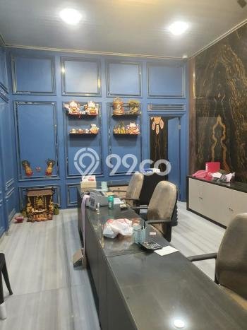 Dijual Gudang Kawasan Strategis Kawasan Cimone, Luas 572m², Jalan Utama Dijual Gudang Kawasan Strategis Kawasan Cimone, Luas 572m², Jalan Utama
