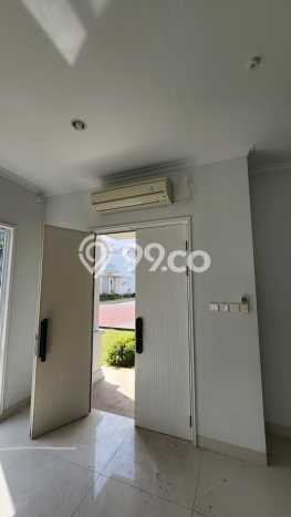 Rumah Disewakan Tangerang LT 250m2 LB 196m2 Kawasan Gading Serpong Rumah Disewakan Tangerang LT 250m2 LB 196m2 Kawasan Gading Serpong