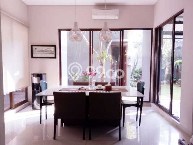 Hunian Mewah Siap Huni LT 324m2 di BSD De Park, Tangerang Hunian Mewah Siap Huni LT 324m2 di BSD De Park, Tangerang