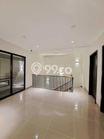 Dijual Rumah Premium dengan Fasilitas Sekitar Lengkap di Gading Serpong, Tangerang Dijual Rumah Premium dengan Fasilitas Sekitar Lengkap di Gading Serpong, Tangerang
